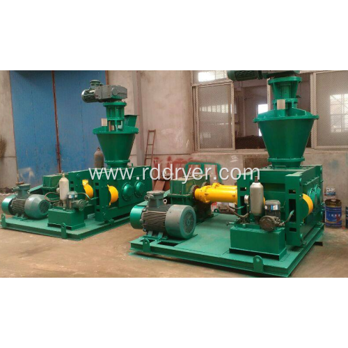 Chicken feed granulating machine